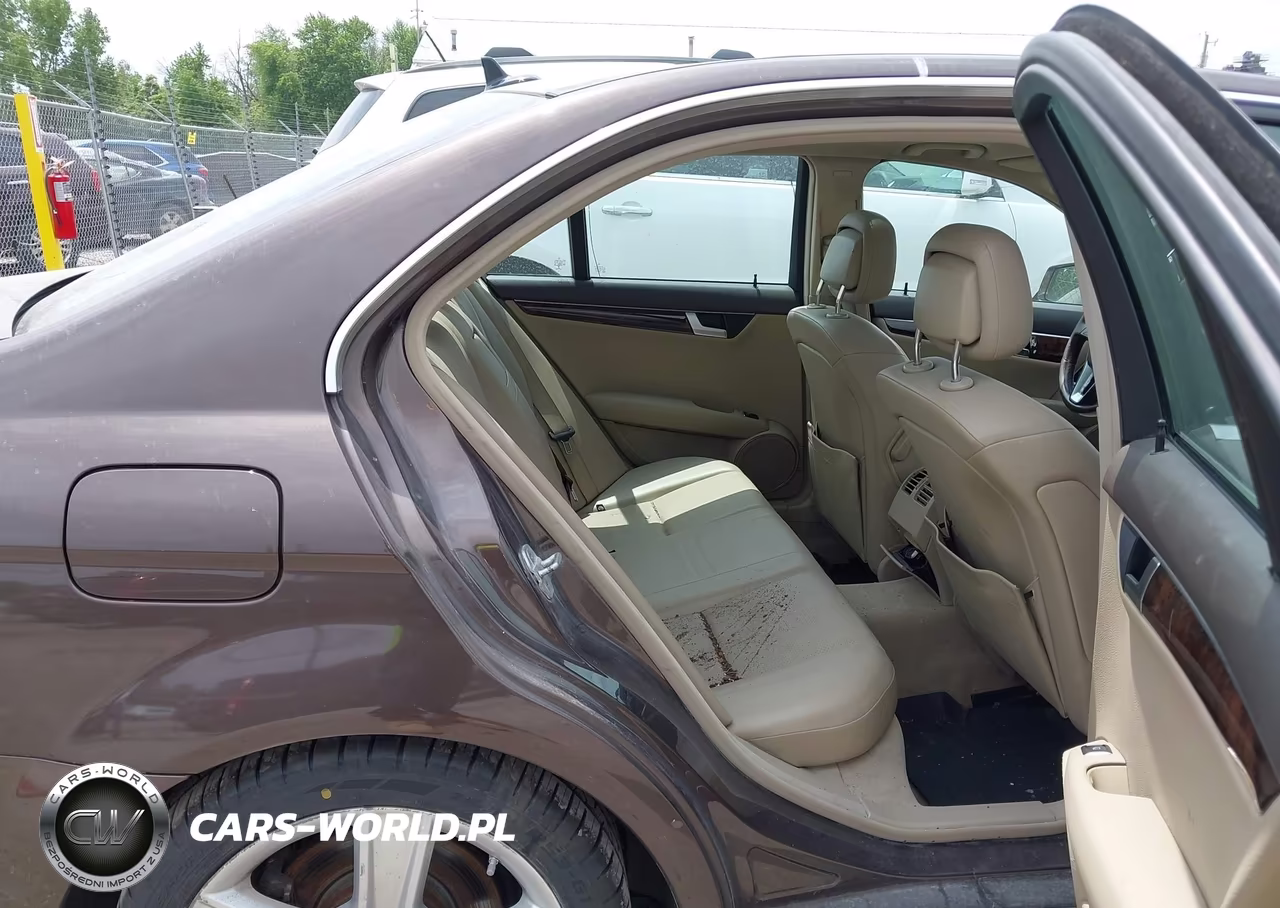 2014 Mercedes-Benz C 300 Sport 4Matic VIN:WDDGF8AB7EG198379 - 8