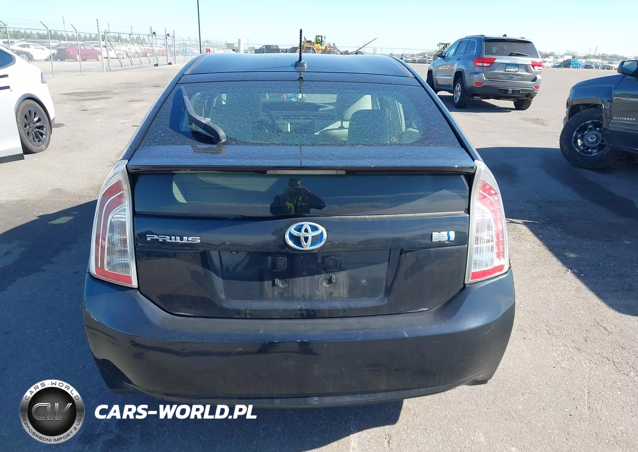 2013 Toyota Prius Three VIN:JTDKN3DU1D5640770 - 16