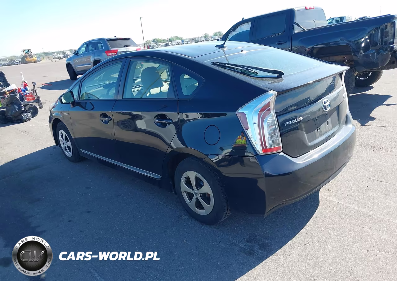 2013 Toyota Prius Three VIN:JTDKN3DU1D5640770 - 3