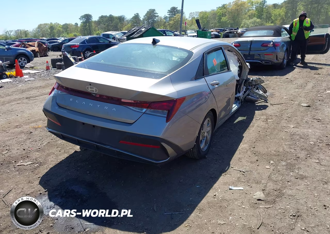 2025 Hyundai Elantra Se VIN:KMHLL4DG2SU940908 - 4