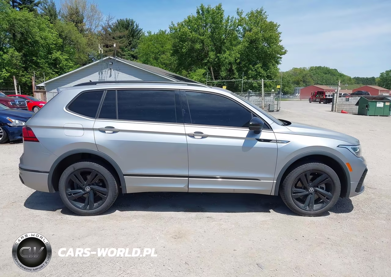 2024 Volkswagen Tiguan 2.0T Se R-Line Black VIN:3VV8B7AXXRM070876 - 13