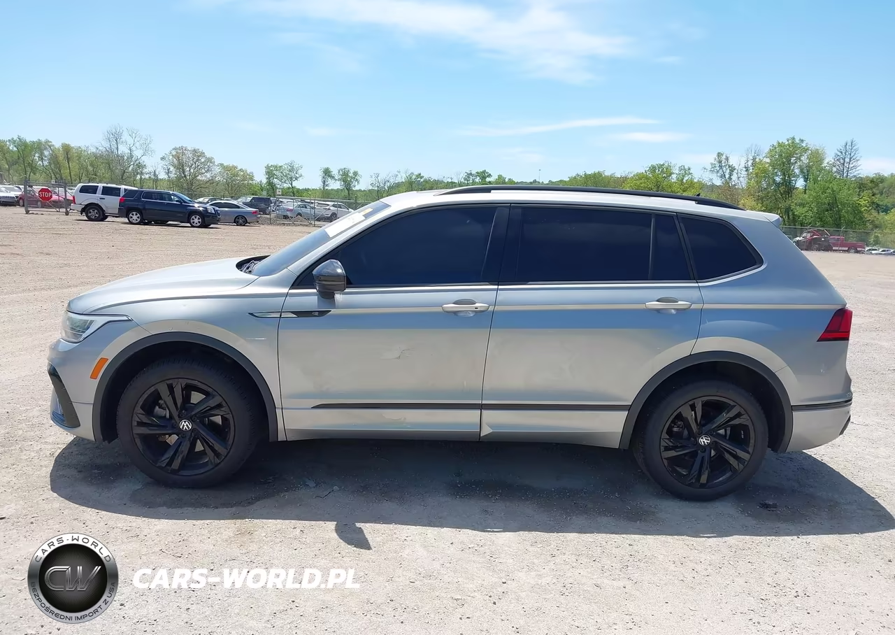 2024 Volkswagen Tiguan 2.0T Se R-Line Black VIN:3VV8B7AXXRM070876 - 14
