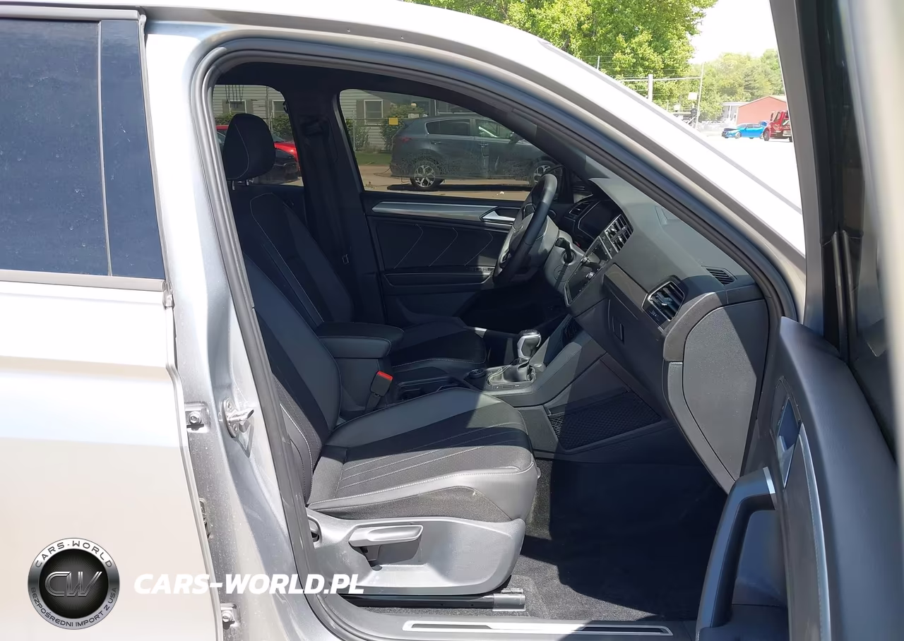 2024 Volkswagen Tiguan 2.0T Se R-Line Black VIN:3VV8B7AXXRM070876 - 5
