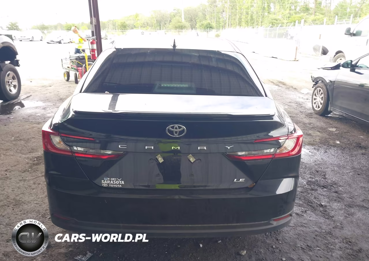 2026 Toyota Camry Le VIN:4T1DAACK4TU687963 - 15