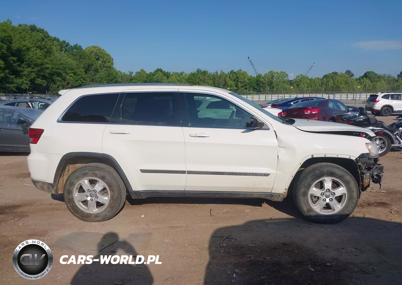 2012 Jeep Grand Cherokee Laredo VIN:1C4RJEAG8CC260503 - 13