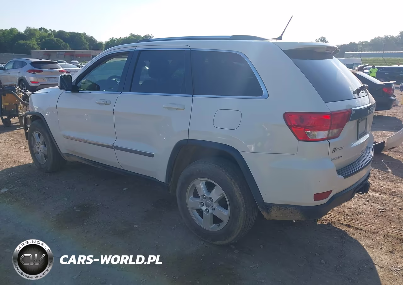 2012 Jeep Grand Cherokee Laredo VIN:1C4RJEAG8CC260503 - 3