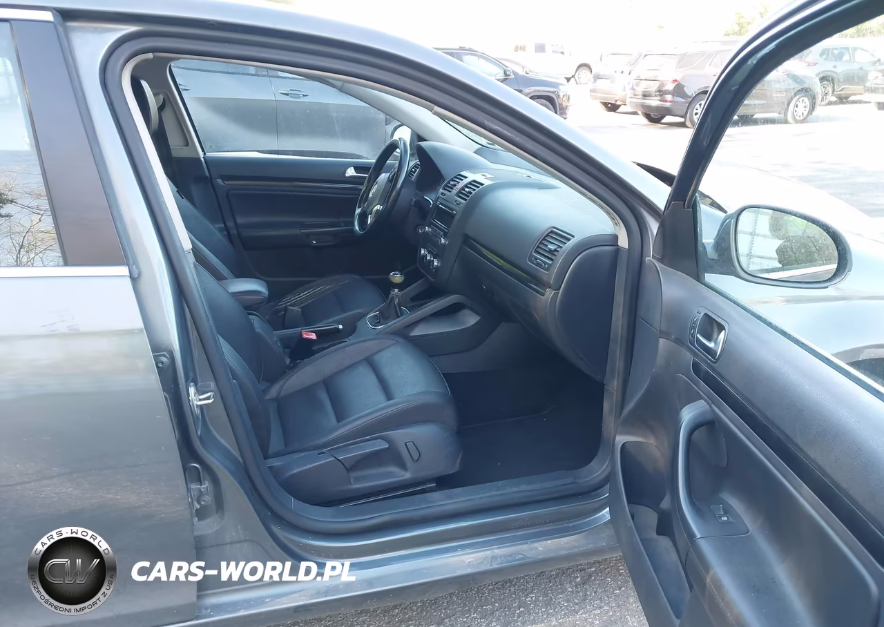 2010 Volkswagen Jetta Tdi VIN:3VWAL8AJ7AM145260 - 5