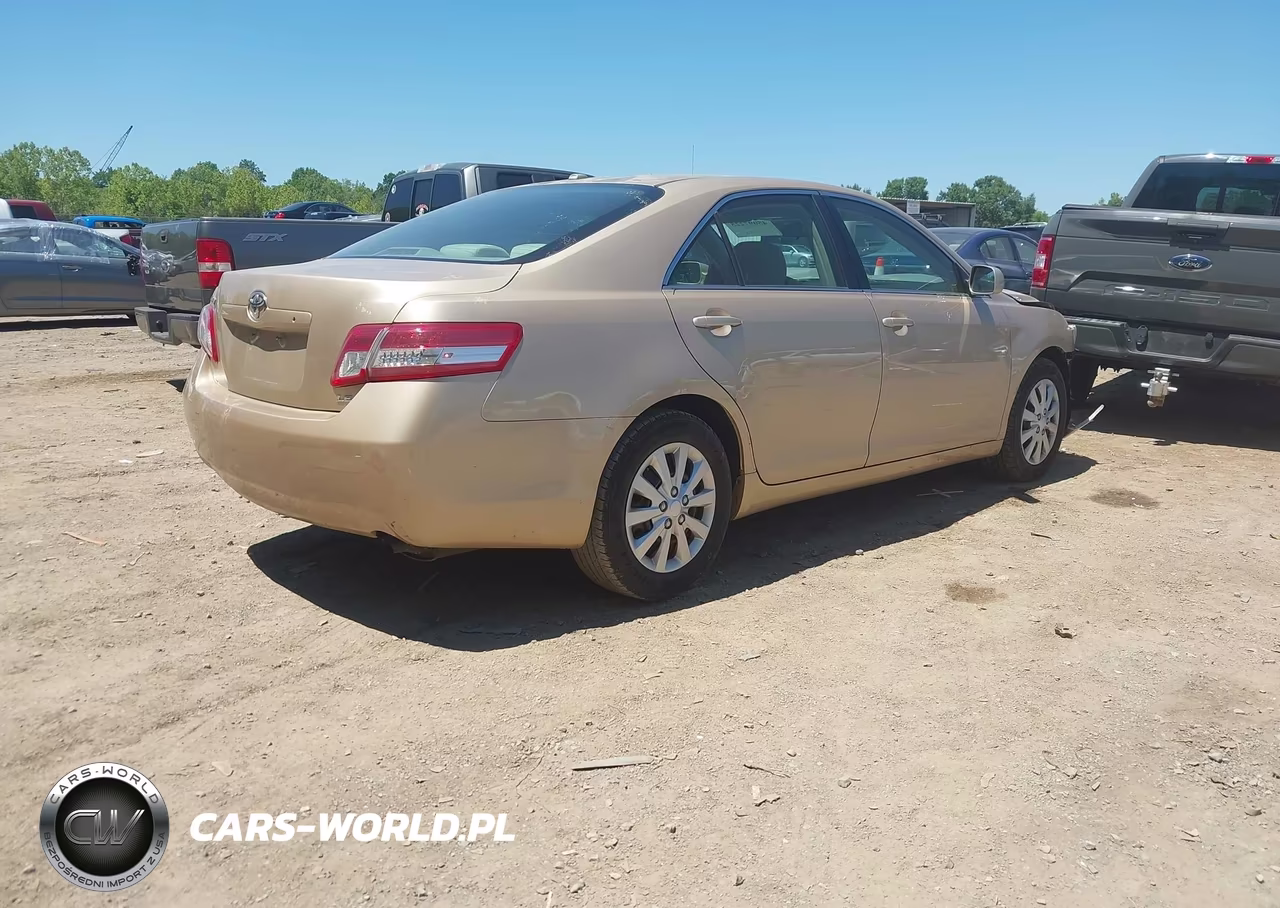 2010 Toyota Camry Le VIN:4T1BF3EK1AU049930 - 4