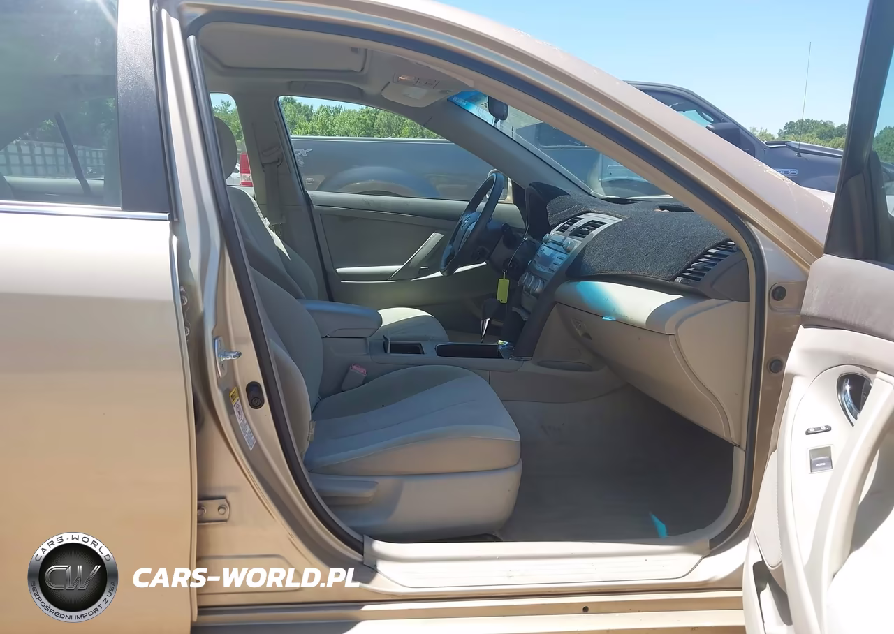2010 Toyota Camry Le VIN:4T1BF3EK1AU049930 - 5