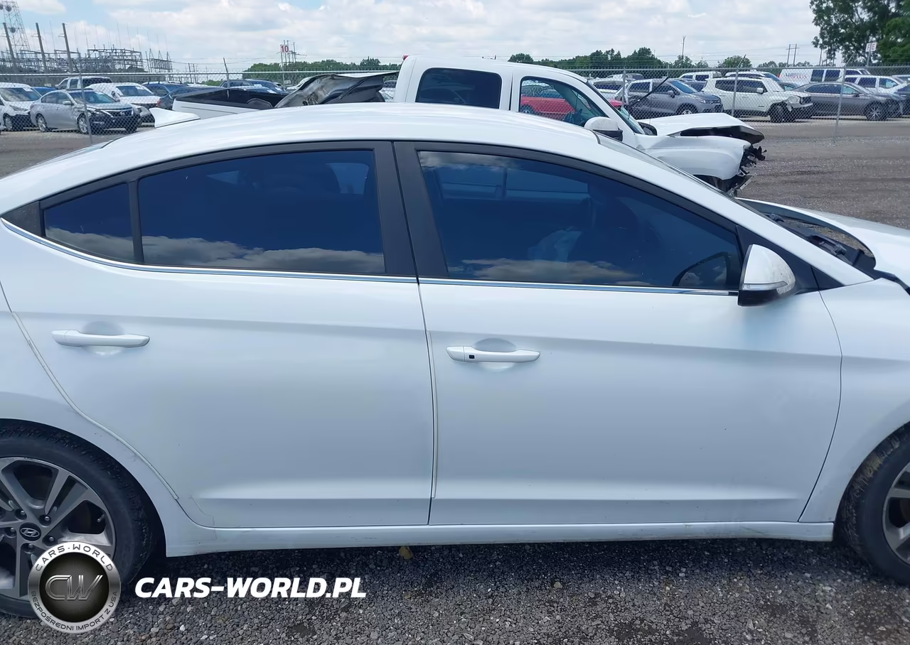 2018 Hyundai Elantra Limited VIN:5NPD84LFXJH215620 - 13
