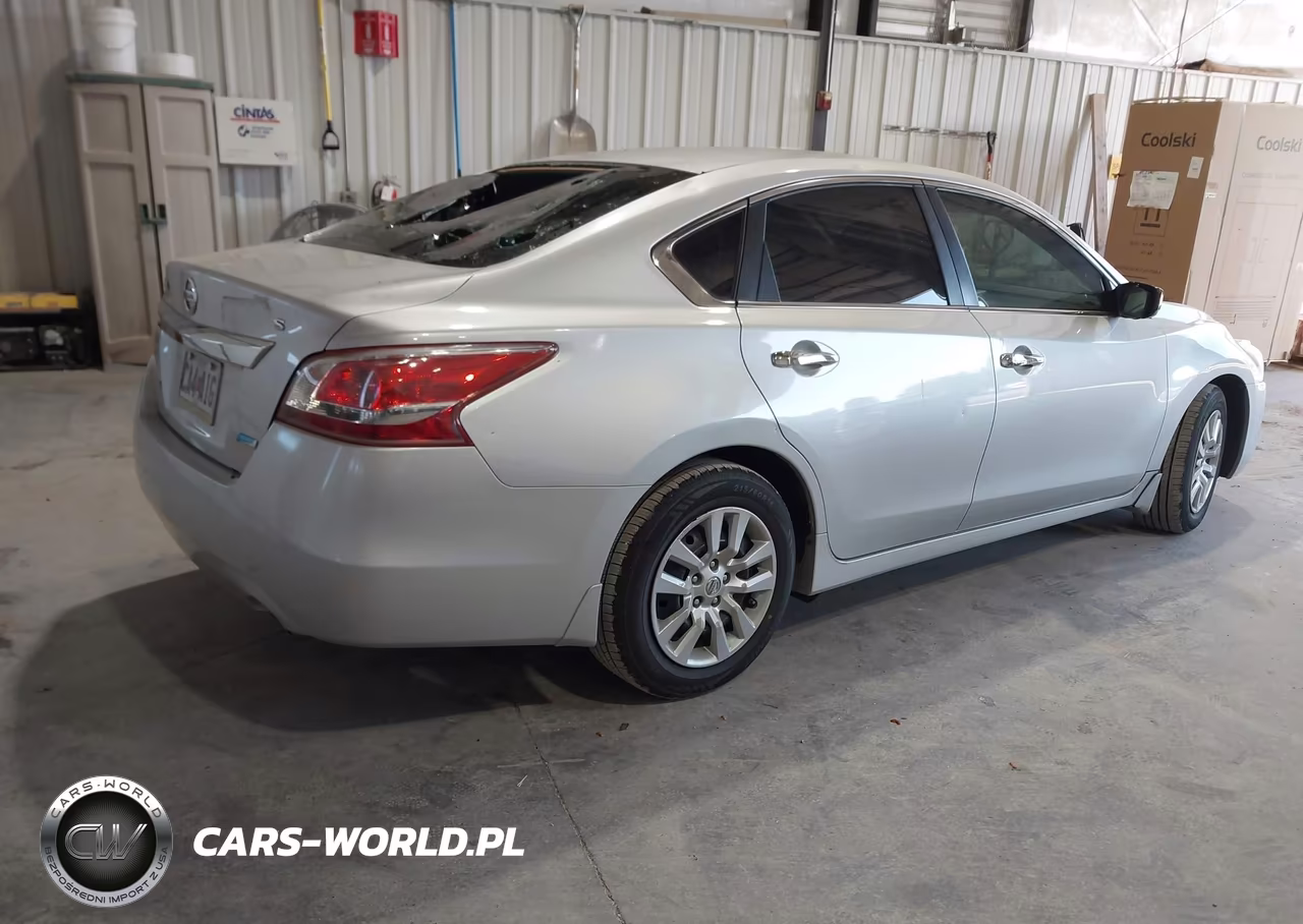 2013 Nissan Altima 2.5 S VIN:1N4AL3AP8DC285050 - 4