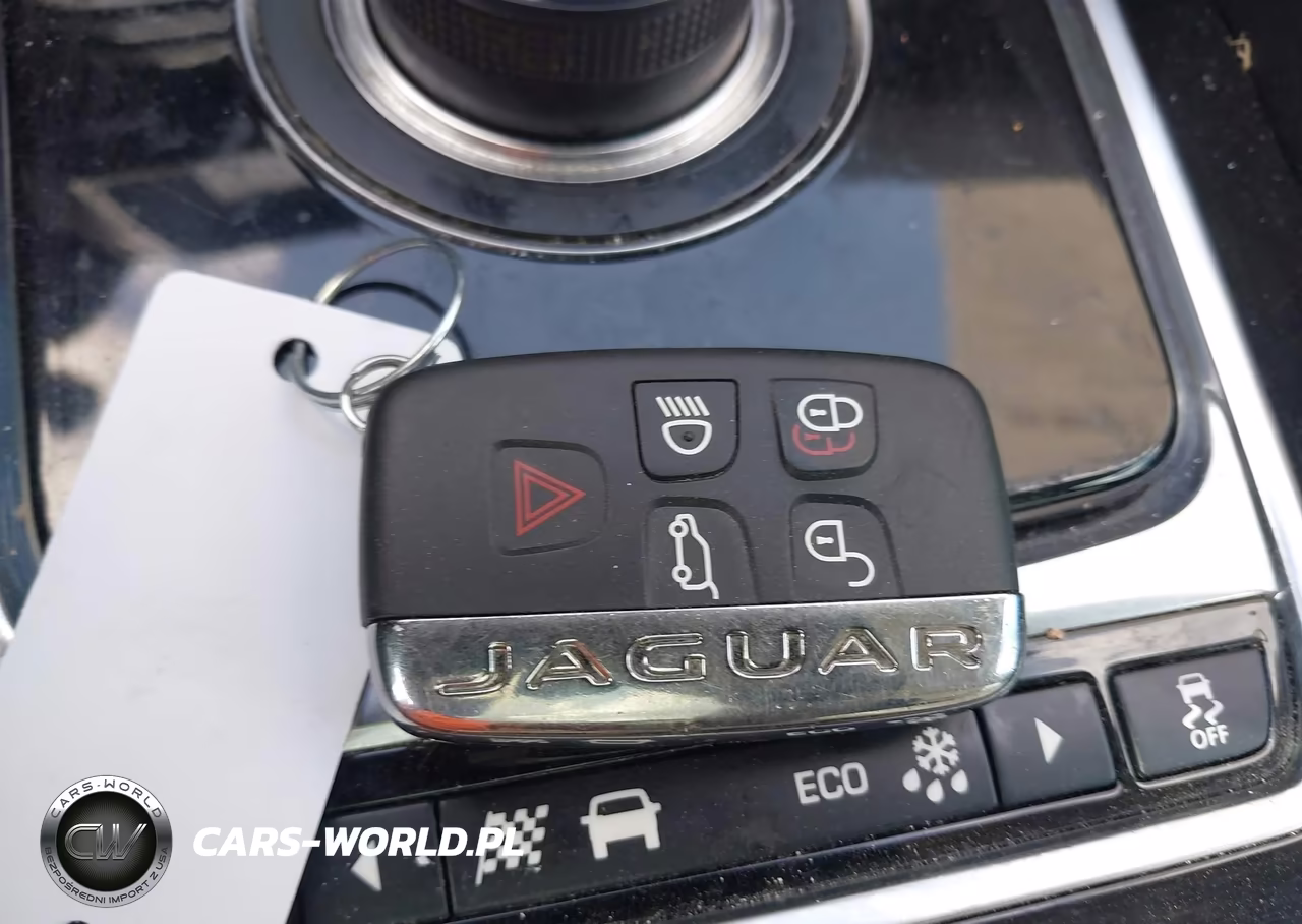 2019 Jaguar F-Pace 25T Prestige VIN:SADCK2FX0KA357283 - 11