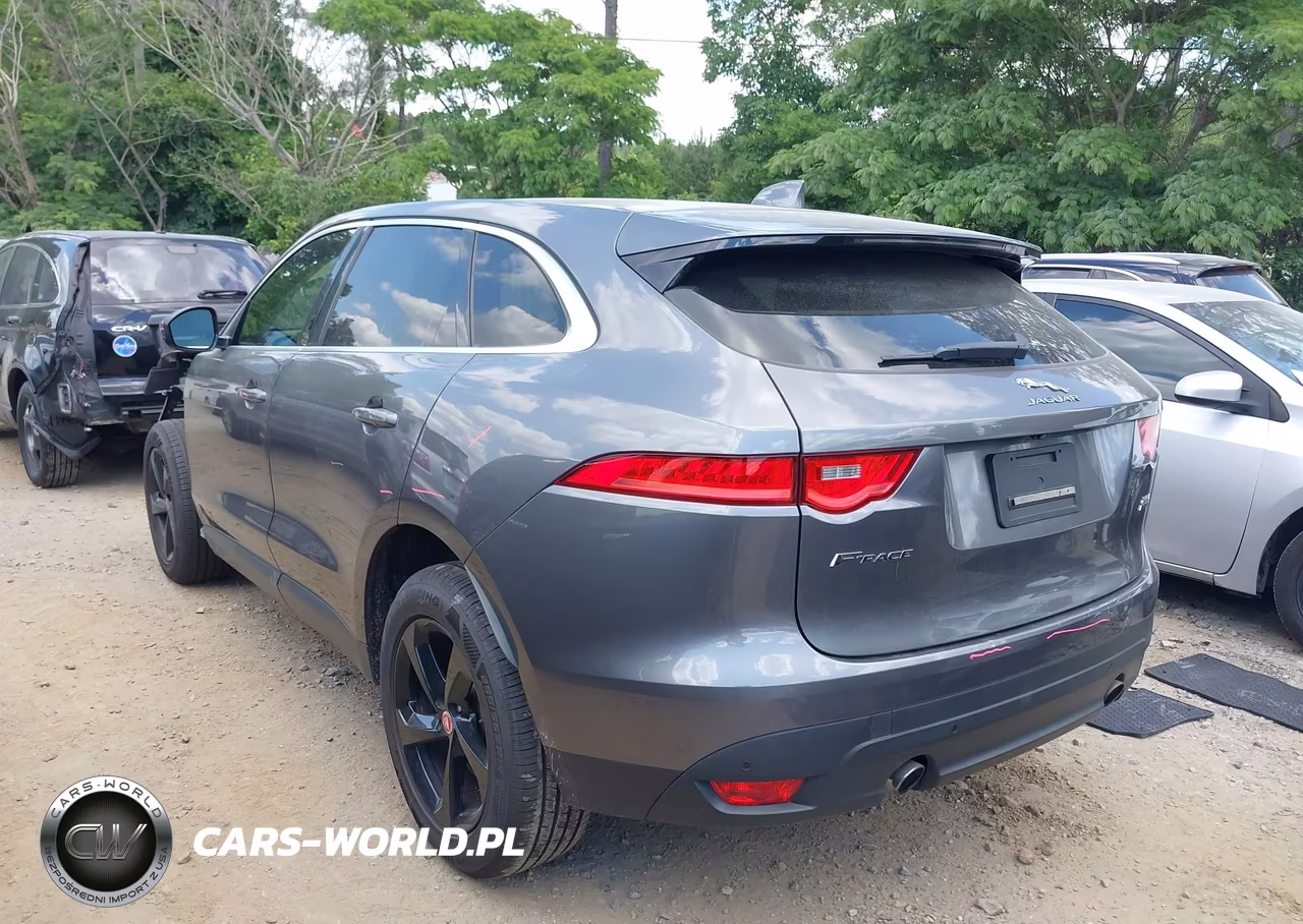 2019 Jaguar F-Pace 25T Prestige VIN:SADCK2FX0KA357283 - 3