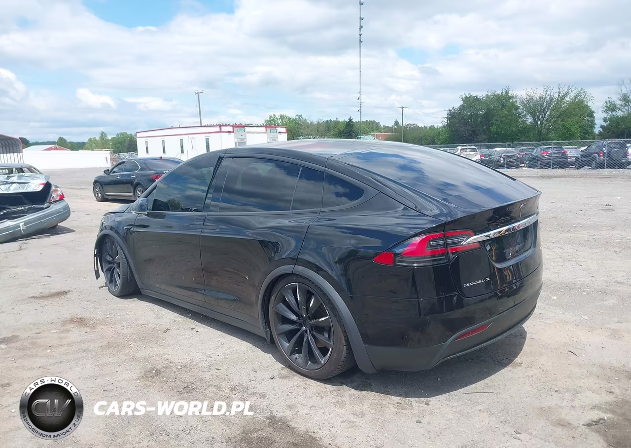 2016 Tesla Model X VIN:5YJXCBE22GF002873 - 3