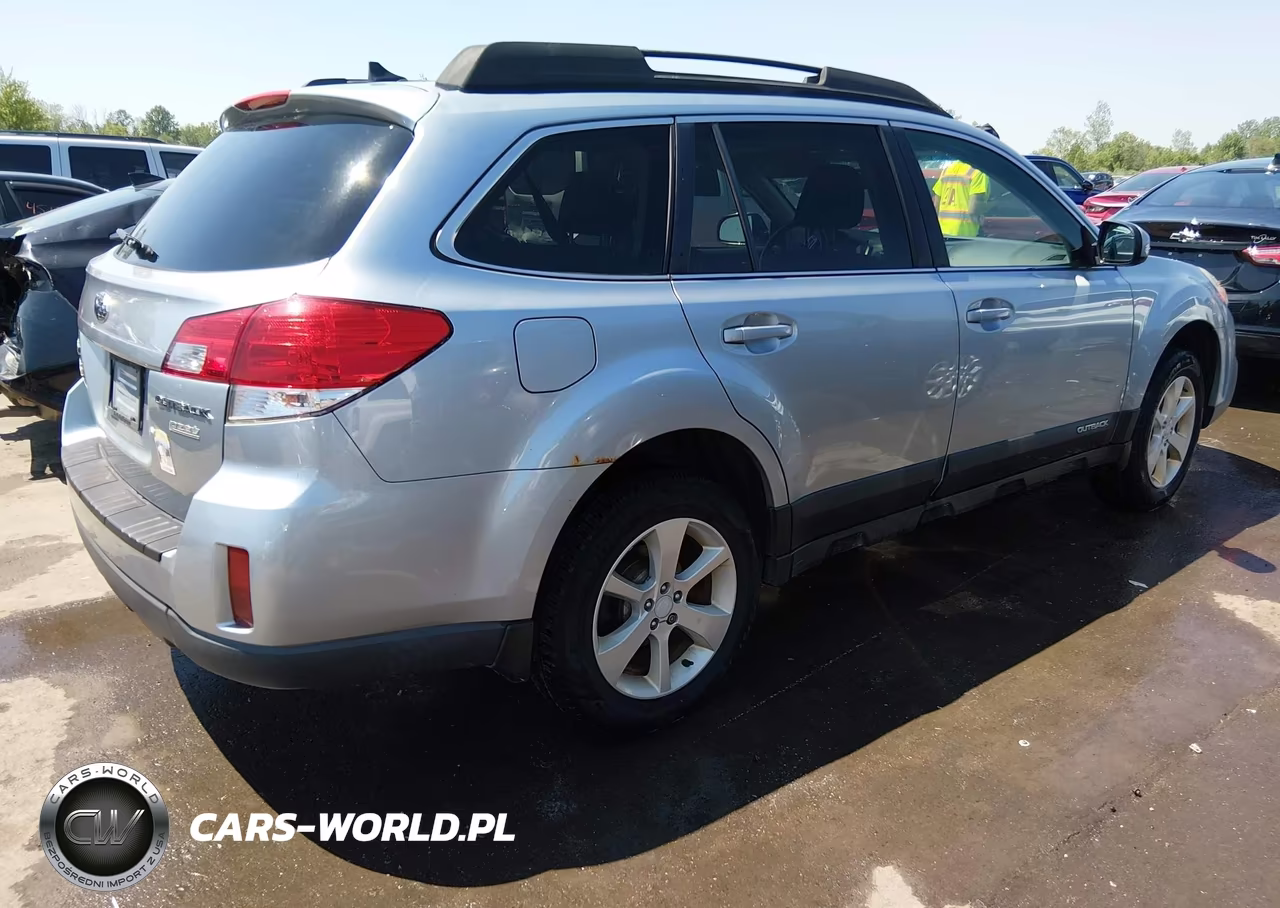 2014 Subaru Outback 2.5I Premium VIN:4S4BRBDC8E3285563 - 4