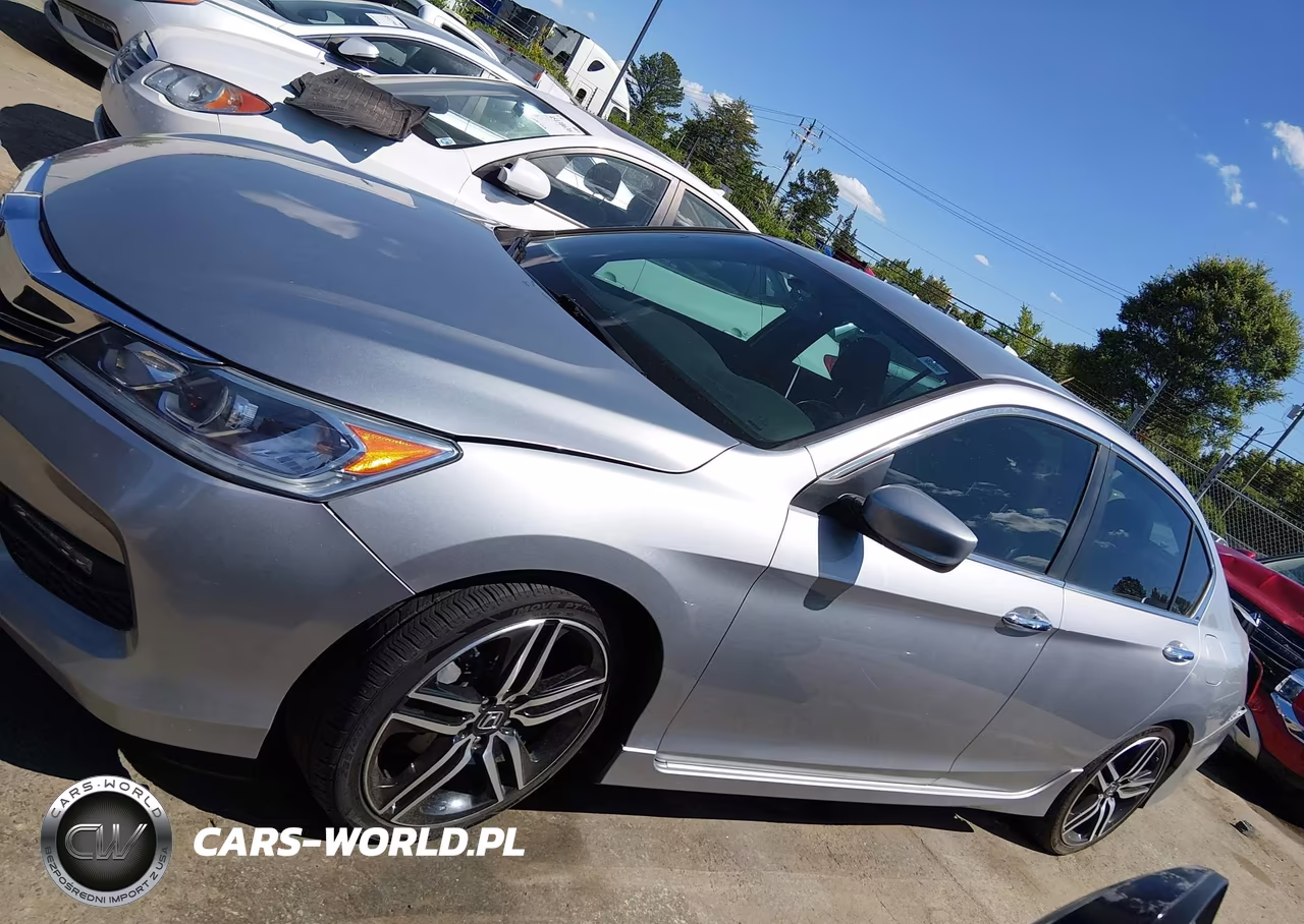 2017 Honda Accord Sport VIN:1HGCR2F53HA282482 - 14