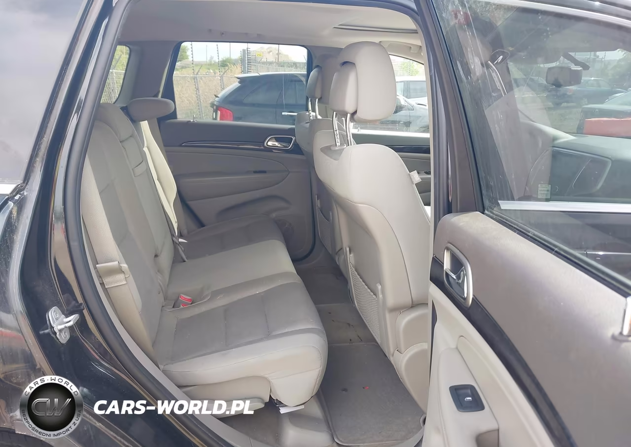 2012 Jeep Grand Cherokee Laredo VIN:1C4RJFAG3CC298386 - 8
