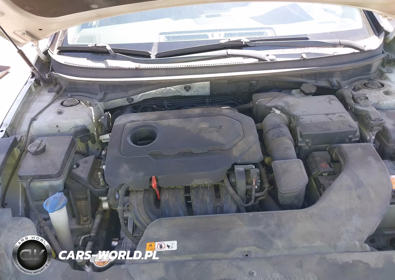 2015 Hyundai Sonata Limited VIN:5NPE34AF5FH105717 - 10