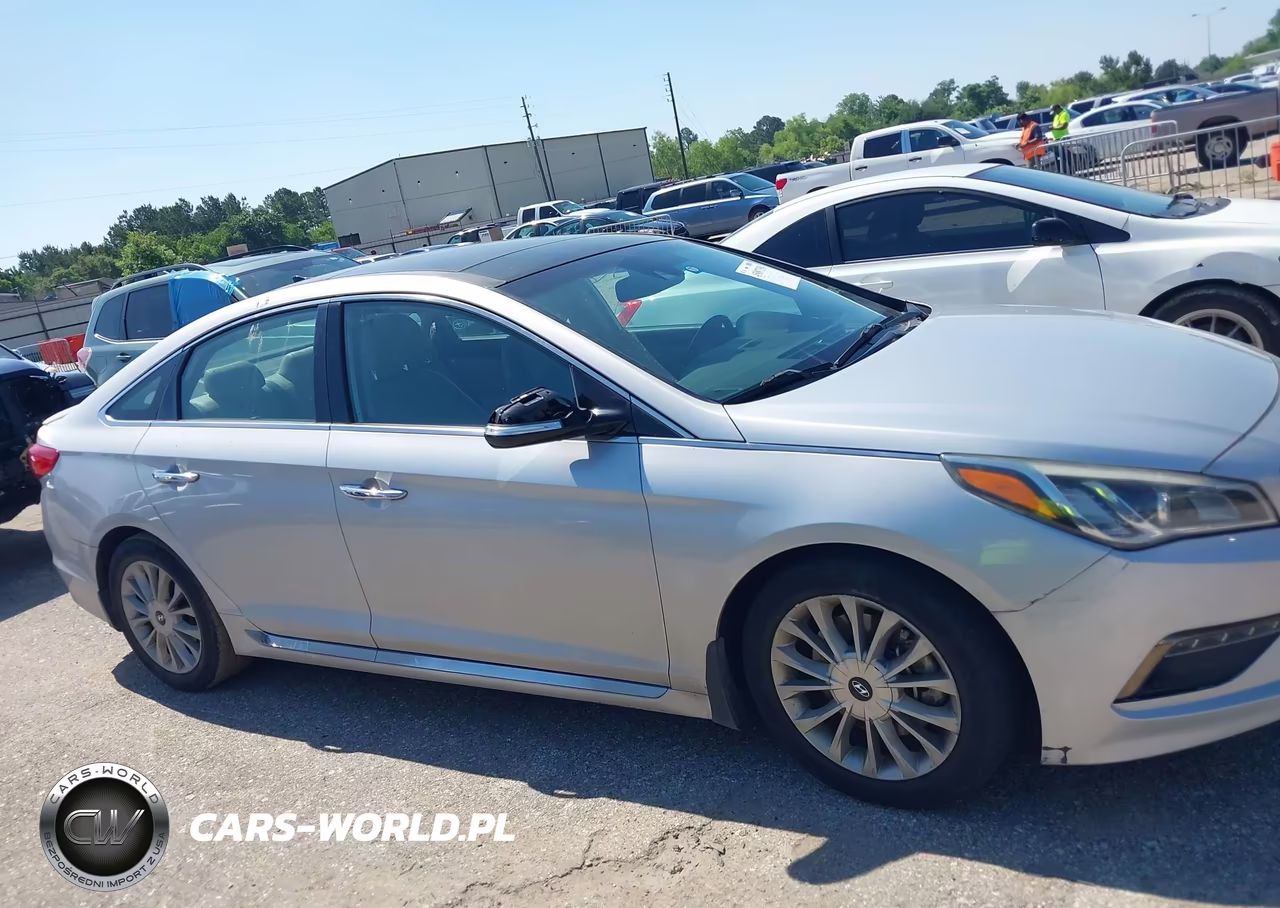 2015 Hyundai Sonata Limited VIN:5NPE34AF5FH105717 - 12