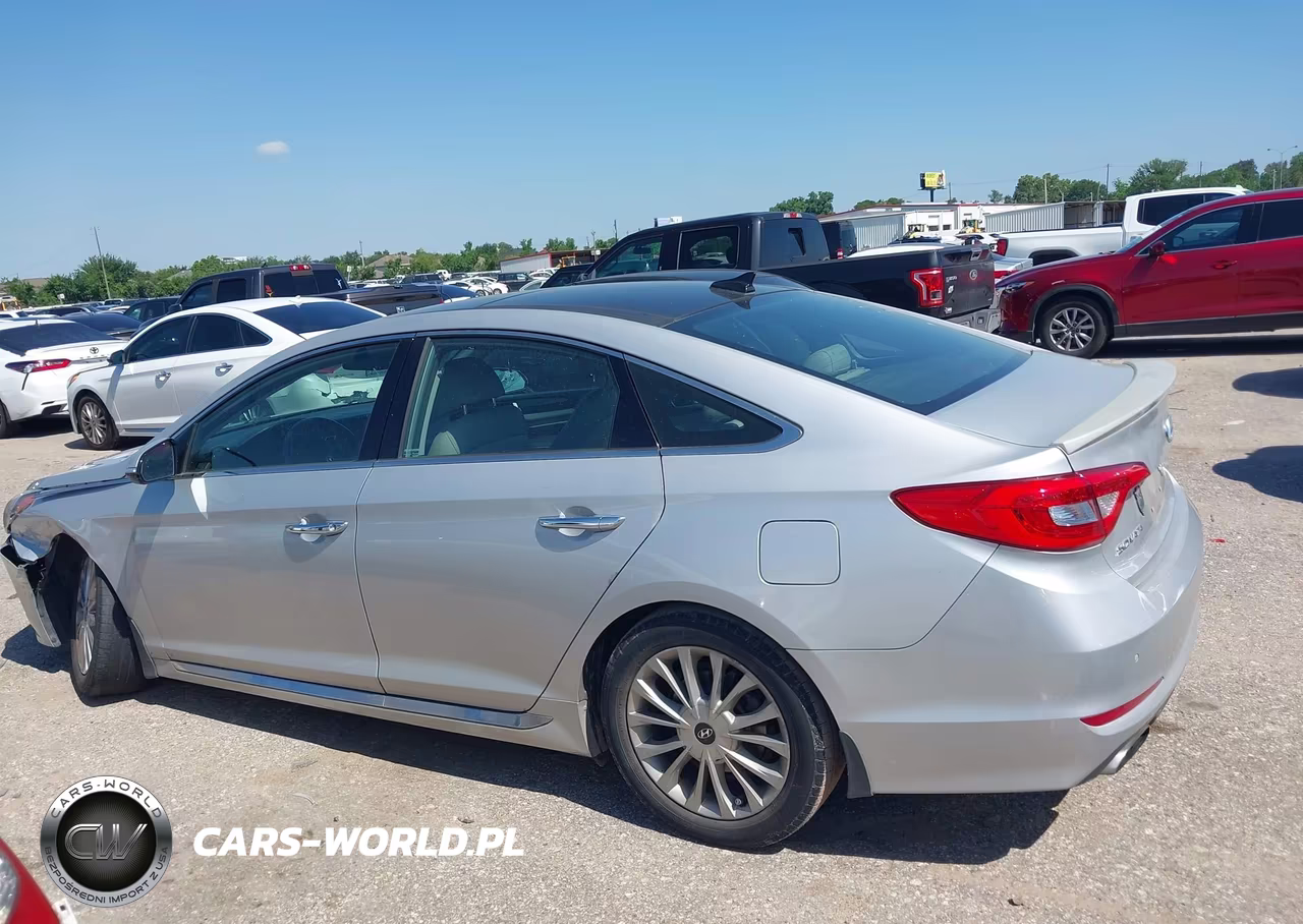2015 Hyundai Sonata Limited VIN:5NPE34AF5FH105717 - 13
