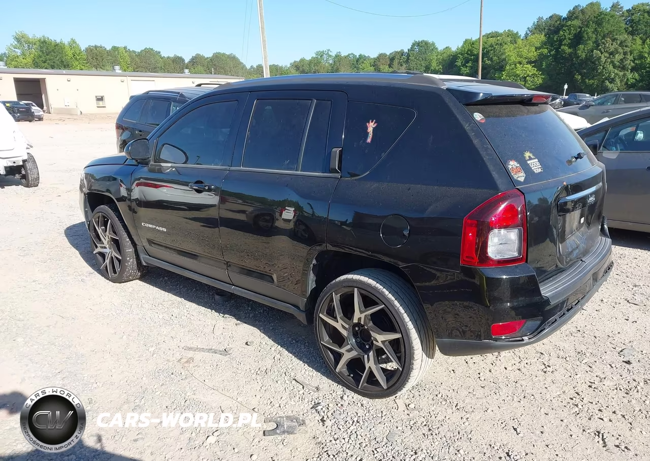 2015 Jeep Compass Sport VIN:1C4NJCBA0FD104824 - 3