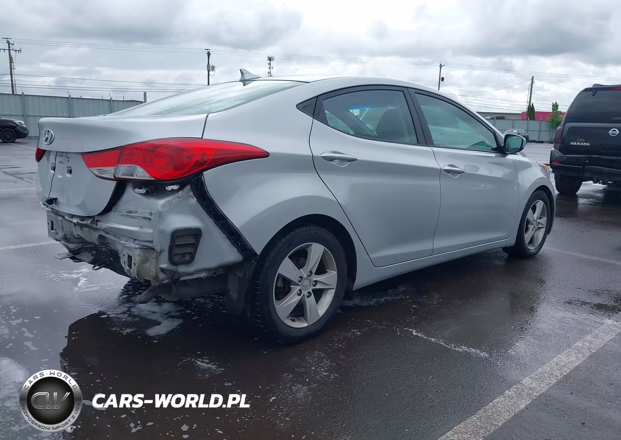 2013 Hyundai Elantra Gls VIN:KMHDH4AE4DU716454 - 4