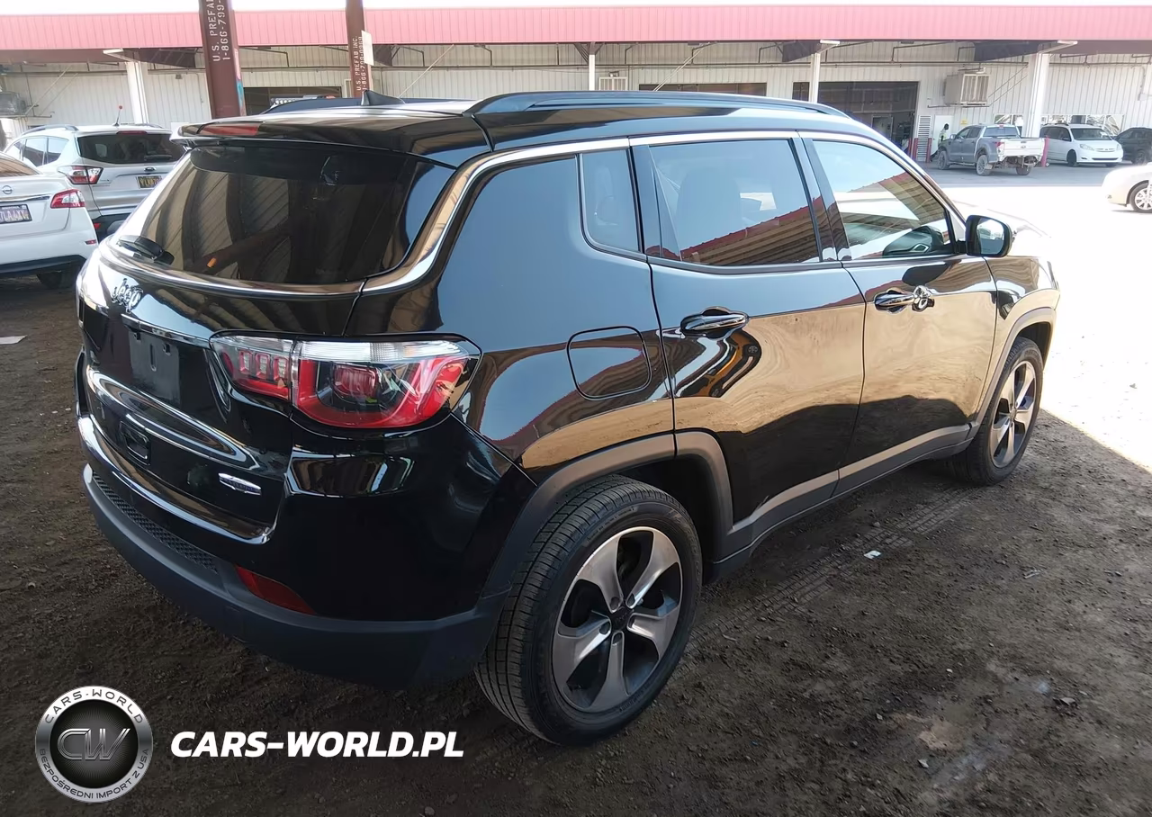 2017 Jeep New Compass Latitude Fwd VIN:3C4NJCBB4HT682110 - 4