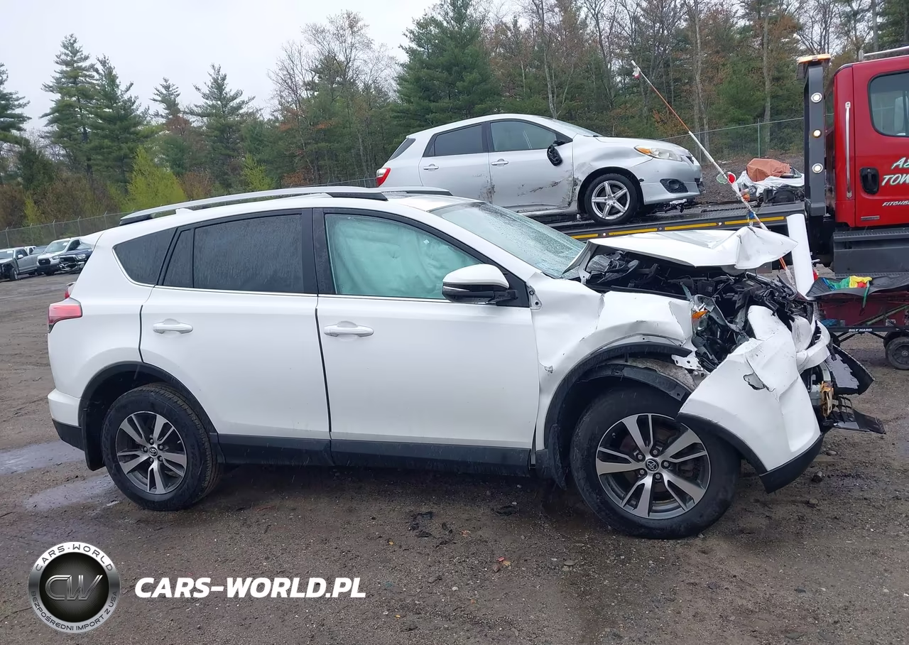 2018 Toyota Rav4 Xle VIN:2T3RFREV5JW749453 - 14
