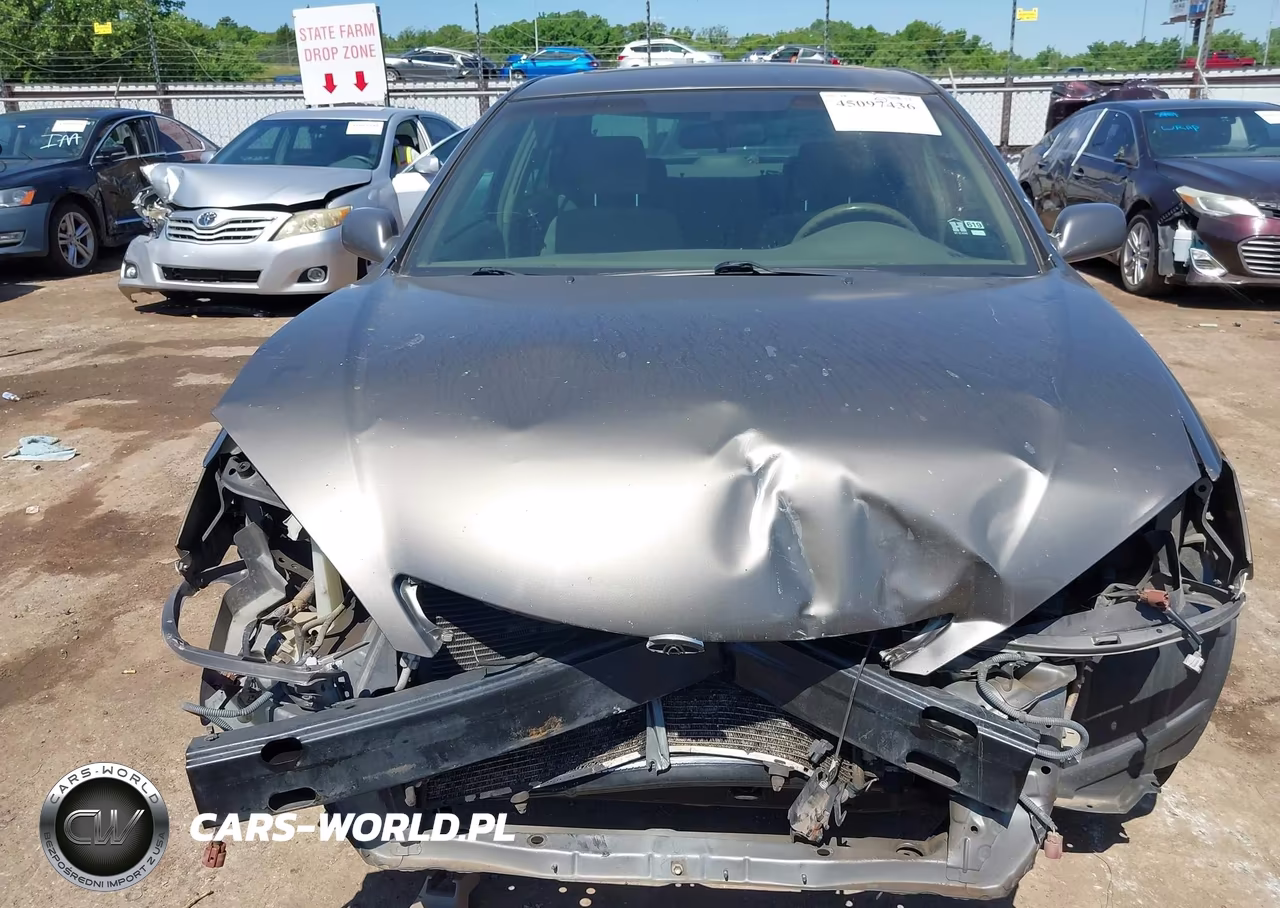 2003 Toyota Camry Le VIN:4T1BE32KX3U678919 - 13