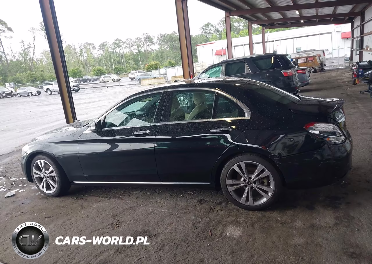 2018 Mercedes-Benz C 300 VIN:55SWF4JB0JU279855 - 14
