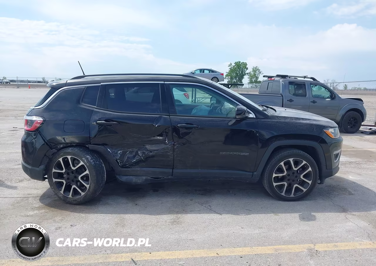 2018 Jeep Compass Limited 4X4 VIN:3C4NJDCB7JT201745 - 13