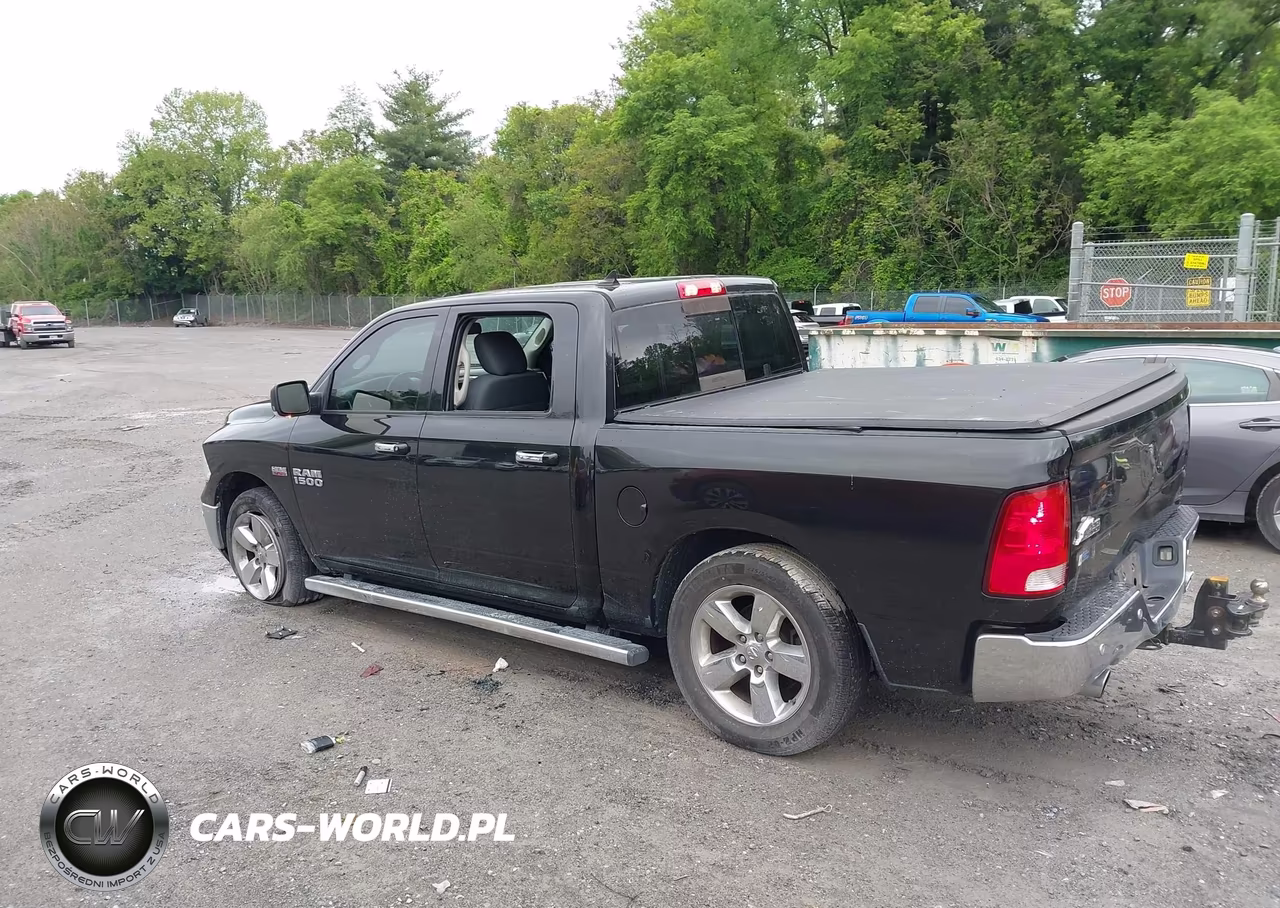 2018 Ram 1500 Big Horn 4X2 5'7 Box VIN:1C6RR6LTXJS234410 - 14