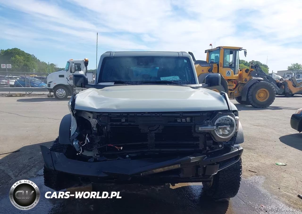 2023 Ford Bronco VIN:1FMEE5DP2PLB25100 - 13