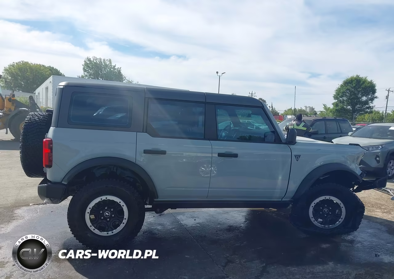 2023 Ford Bronco VIN:1FMEE5DP2PLB25100 - 14