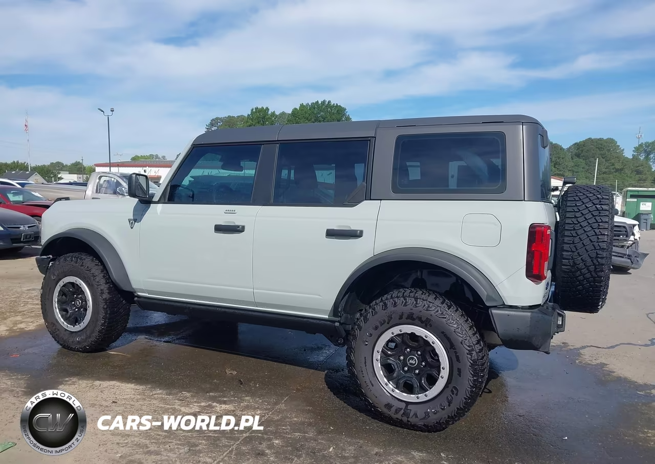 2023 Ford Bronco VIN:1FMEE5DP2PLB25100 - 15