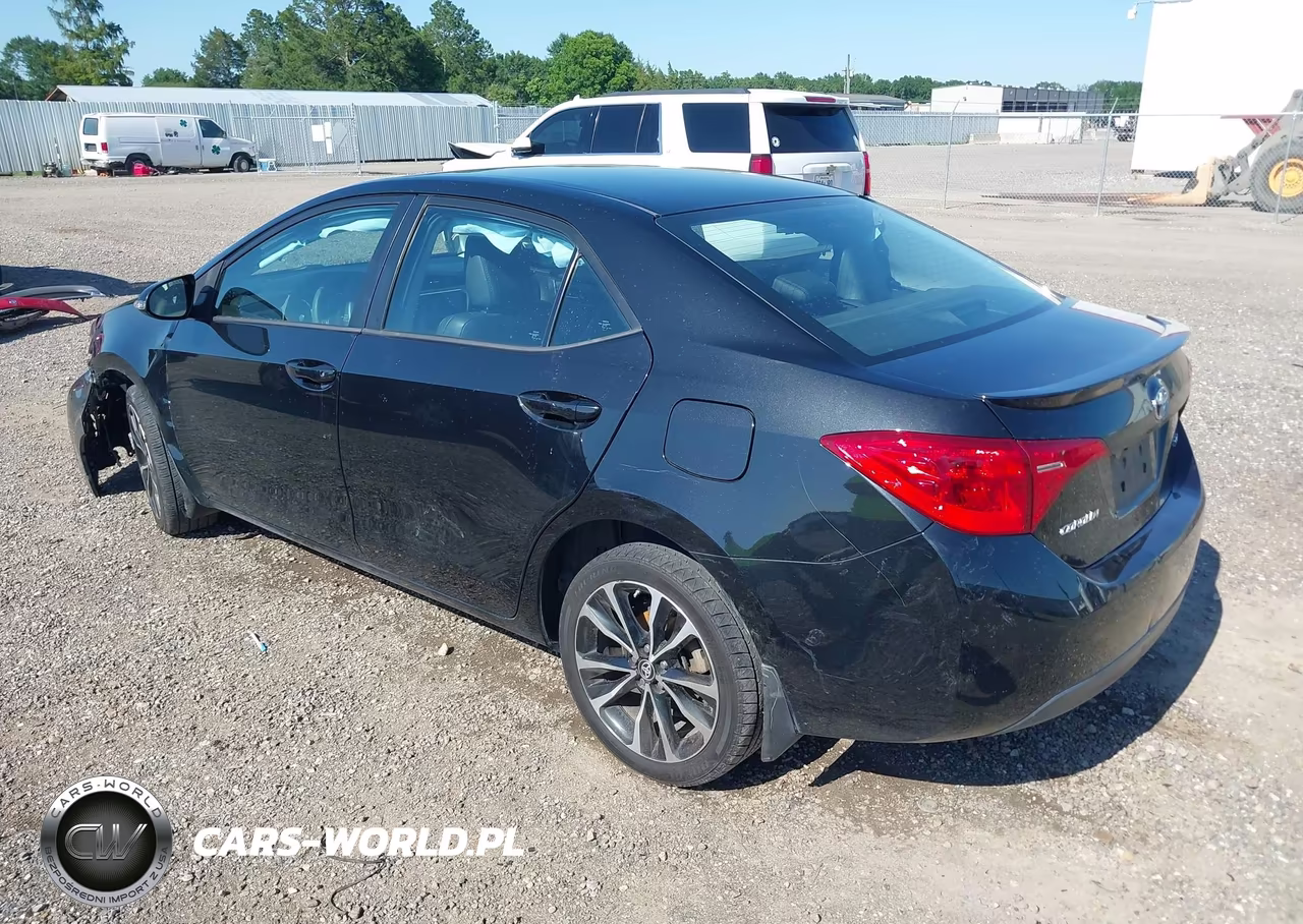 2019 Toyota Corolla Se VIN:2T1BURHE3KC204317 - 3