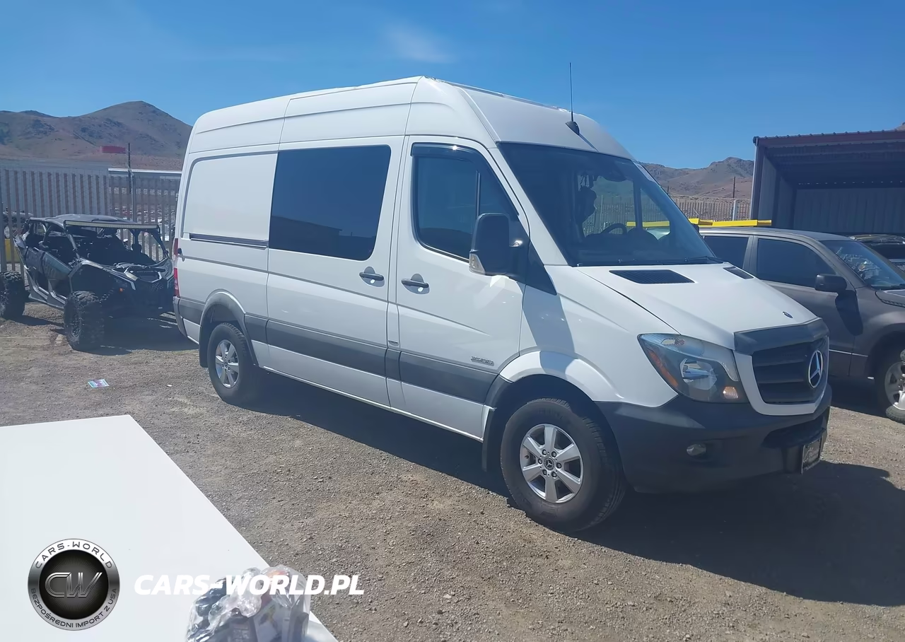 Główne zdjęcie 2015 Mercedes-Benz Sprinter 2500 Normal Roof