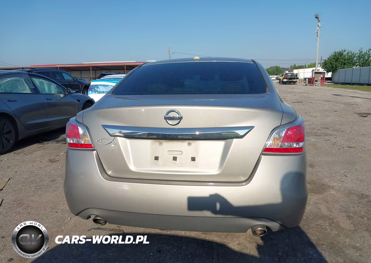 2014 Nissan Altima 2.5 S VIN:1N4AL3AP1EN371161 - 16