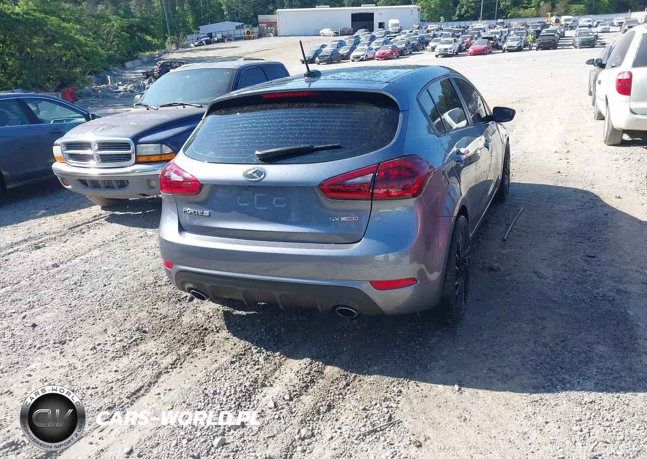 2017 Kia Forte Sx VIN:3KPFN5A33HE065106 - 4