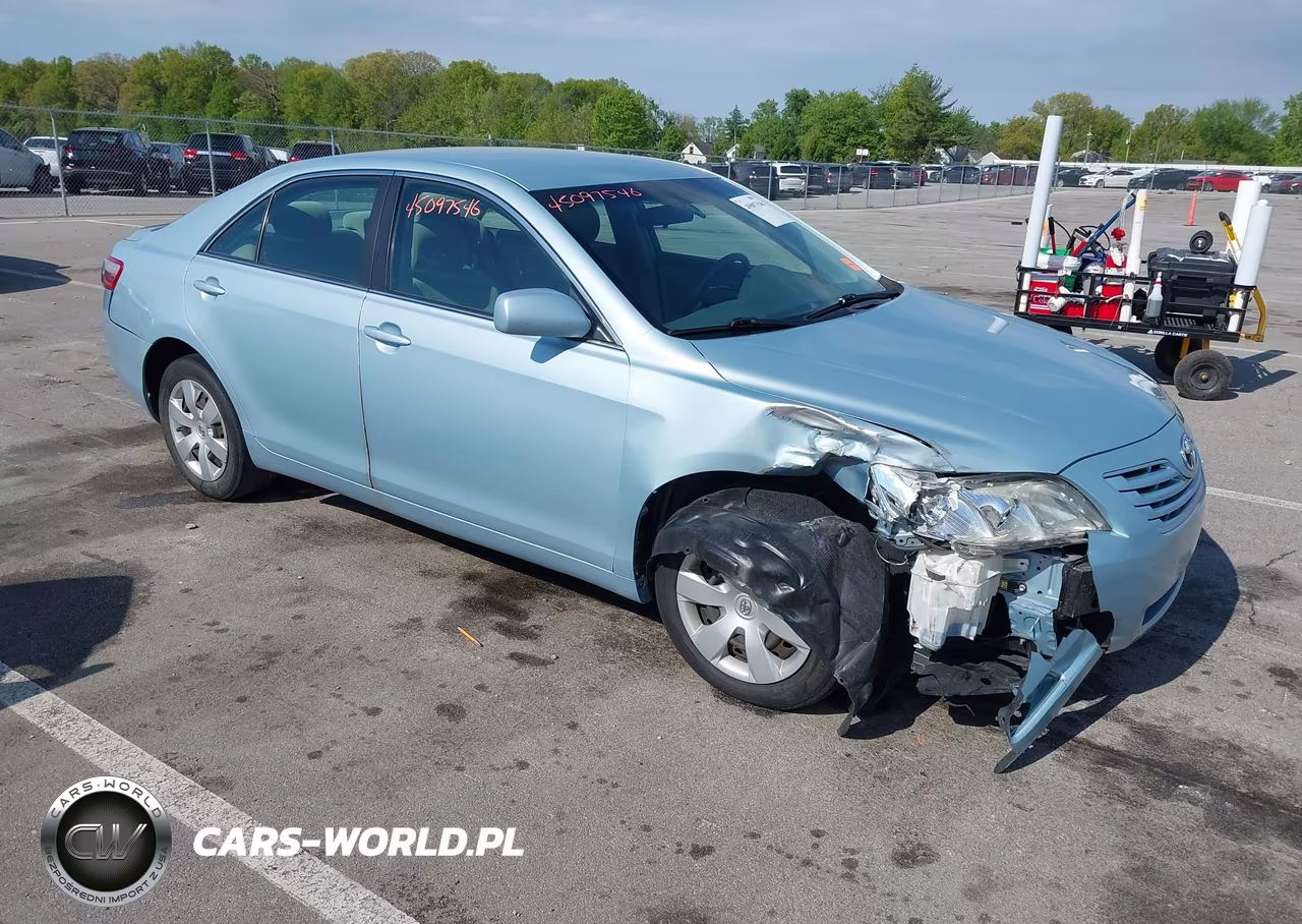 2007 Toyota Camry Le – zdjęcie 1 z 16