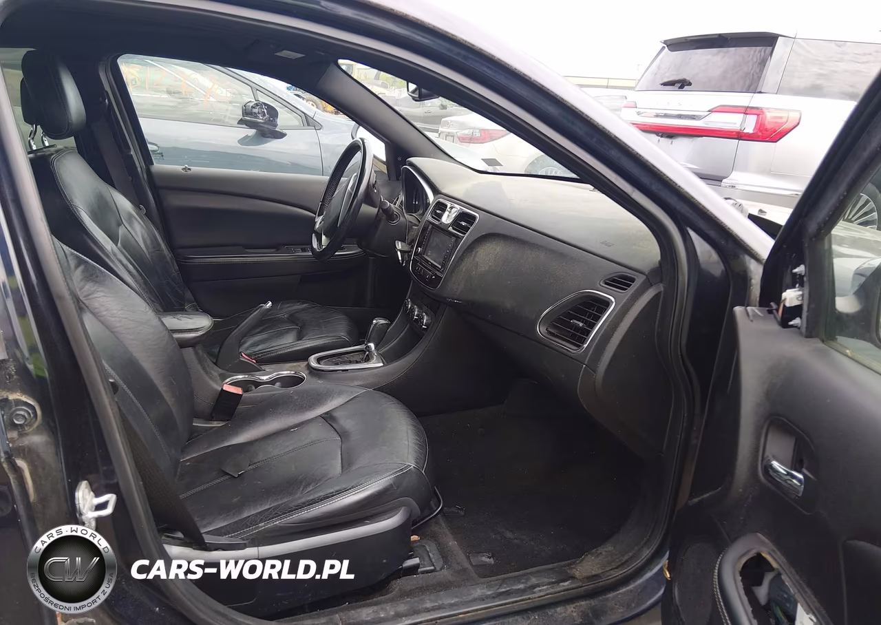 2012 Chrysler 200 Limited VIN:1C3CCBCB0CN250301 - 5