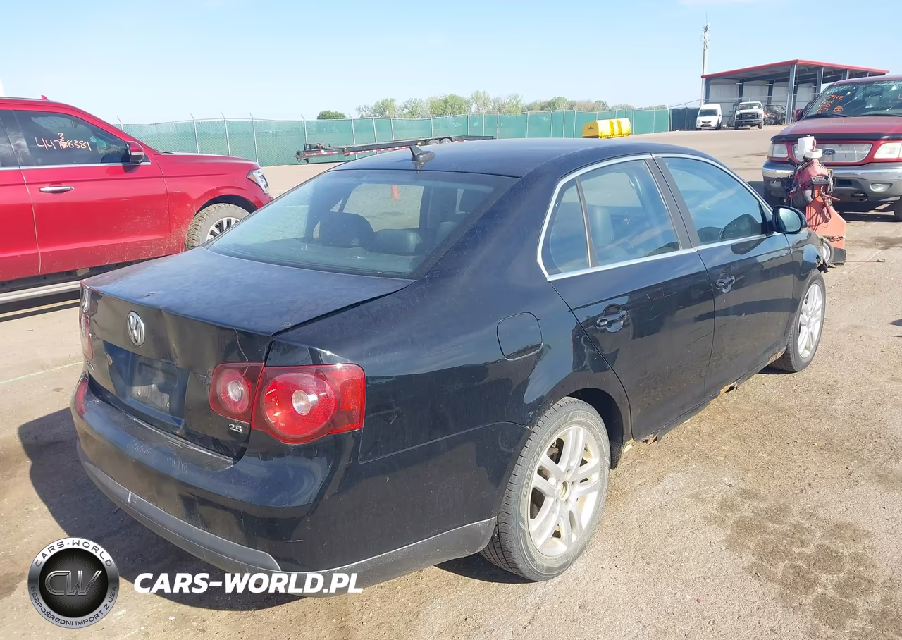 2008 Volkswagen Jetta Se-Sel VIN:3VWRM71K08M114381 - 4