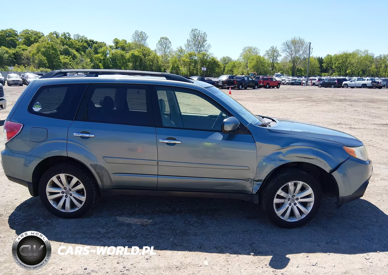 2012 Subaru Forester 2.5X Premium VIN:JF2SHADC9CH401176 - 12
