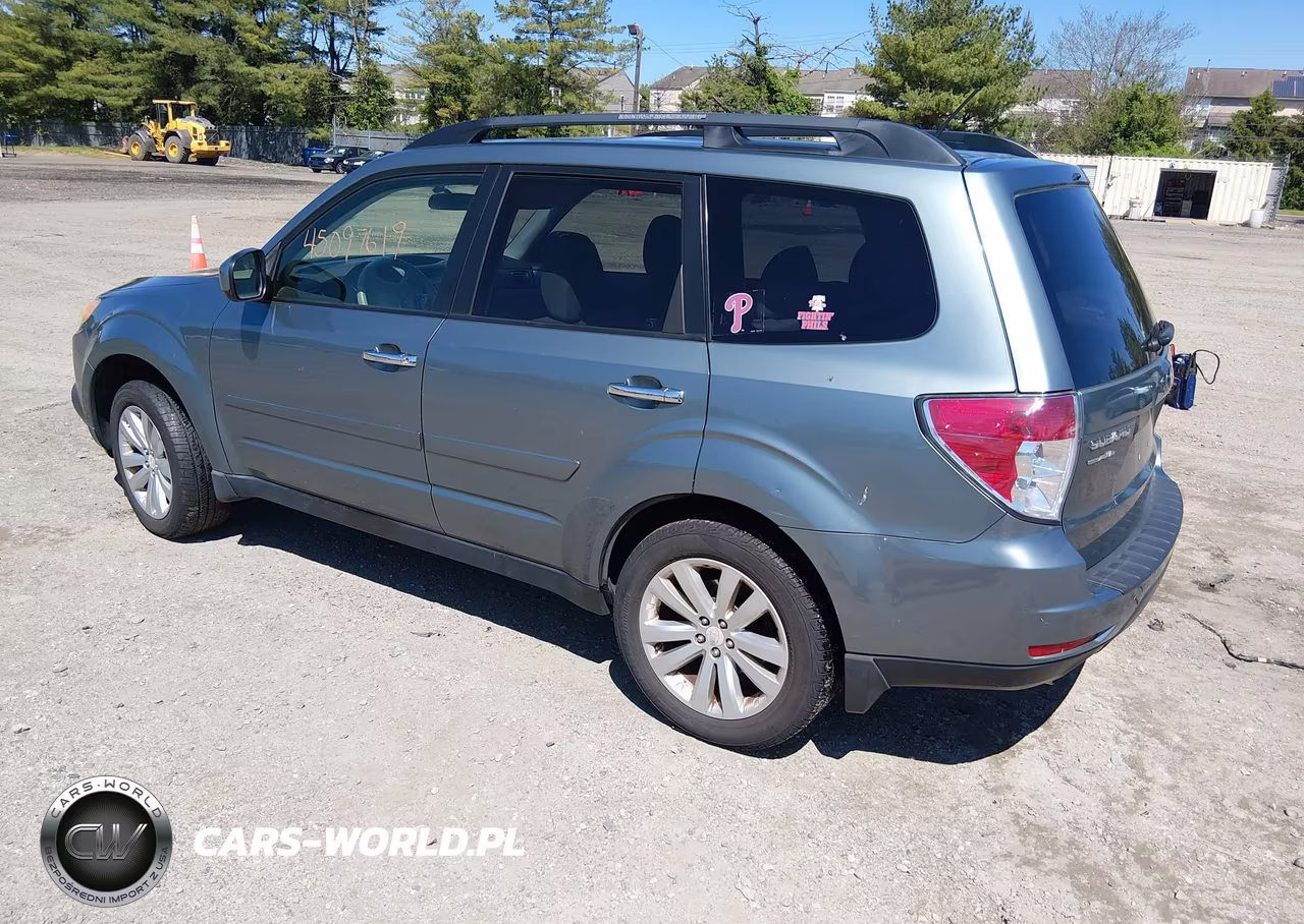 2012 Subaru Forester 2.5X Premium VIN:JF2SHADC9CH401176 - 3