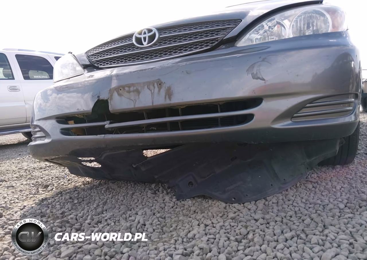 2002 Toyota Camry Le VIN:JTDBE32K420136371 - 18