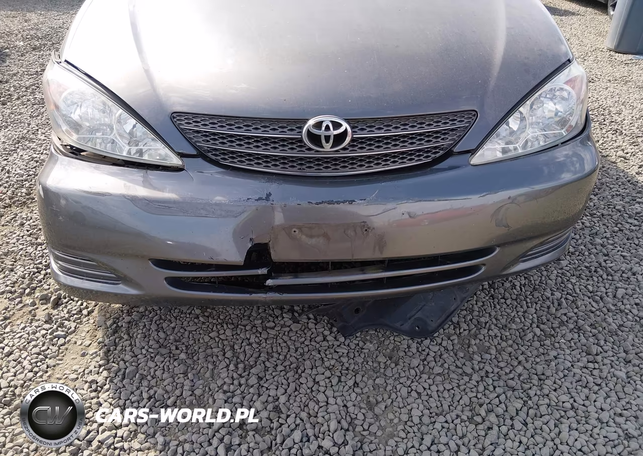 2002 Toyota Camry Le VIN:JTDBE32K420136371 - 6