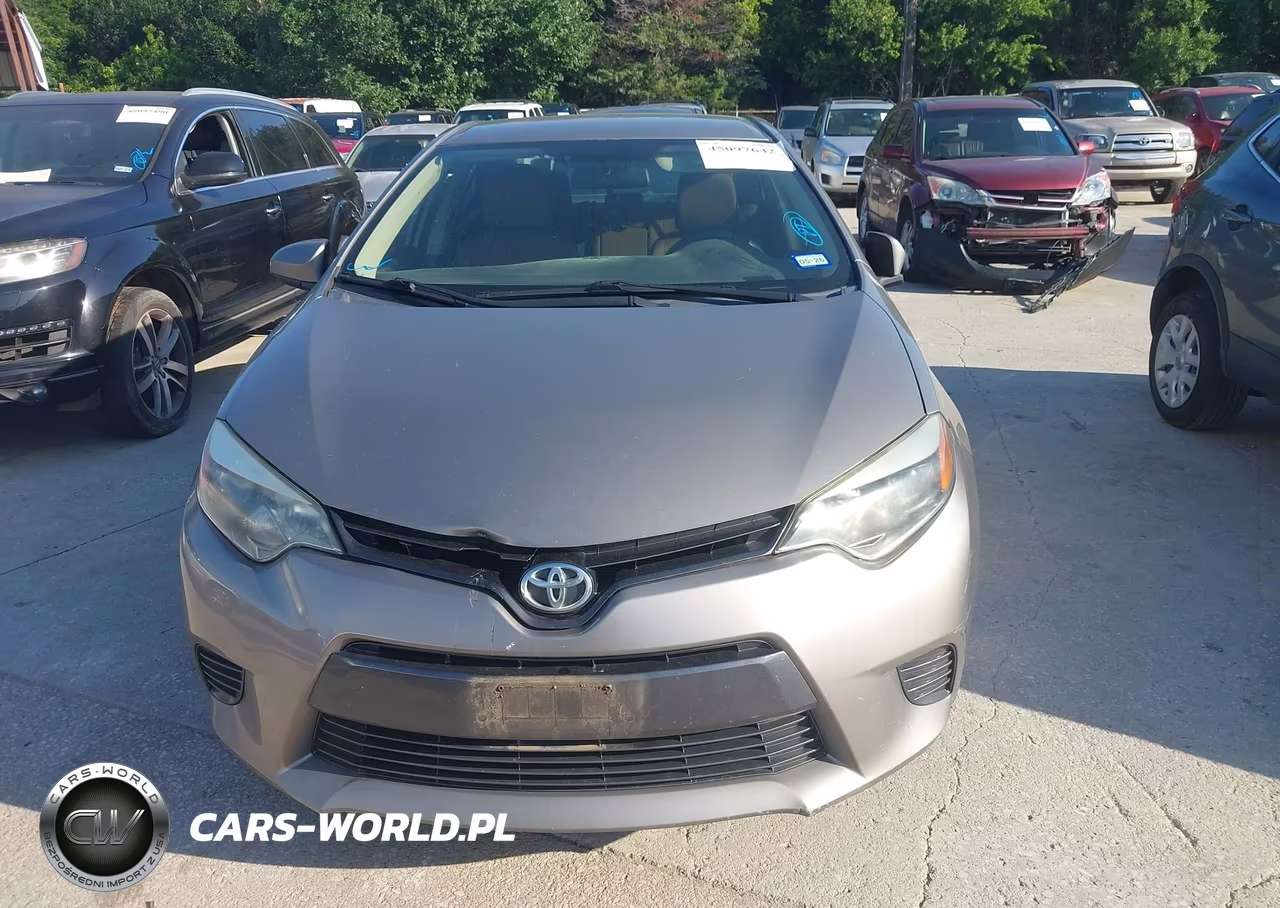 2015 Toyota Corolla Le VIN:5YFBURHE9FP213741 - 12