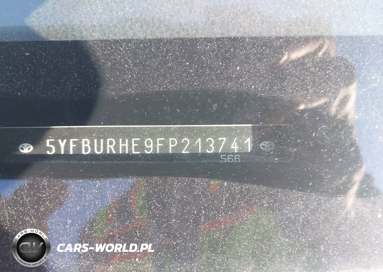 2015 Toyota Corolla Le VIN:5YFBURHE9FP213741 - 9