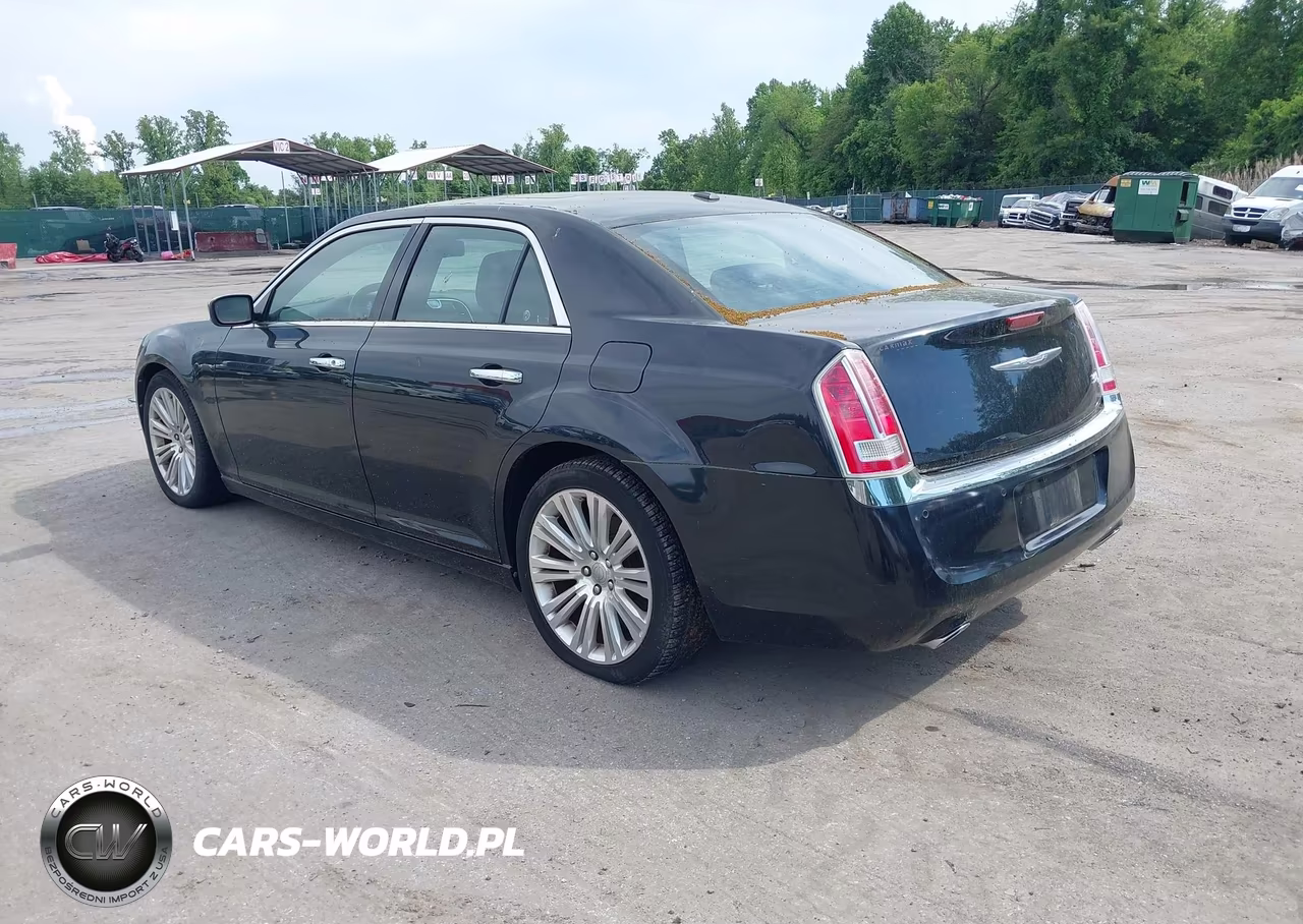 2014 Chrysler 300C VIN:2C3CCAEG2EH120079 - 3