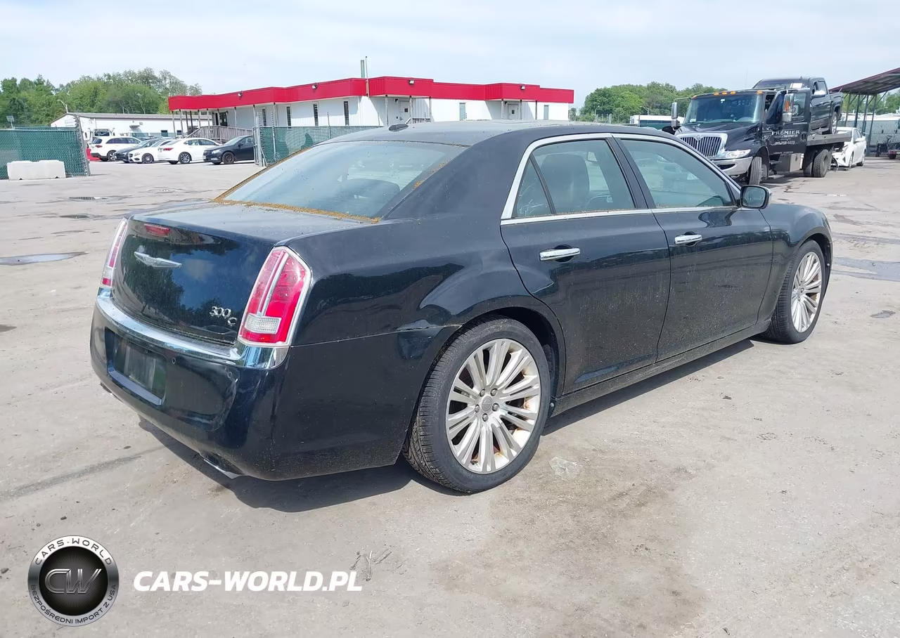 2014 Chrysler 300C VIN:2C3CCAEG2EH120079 - 4
